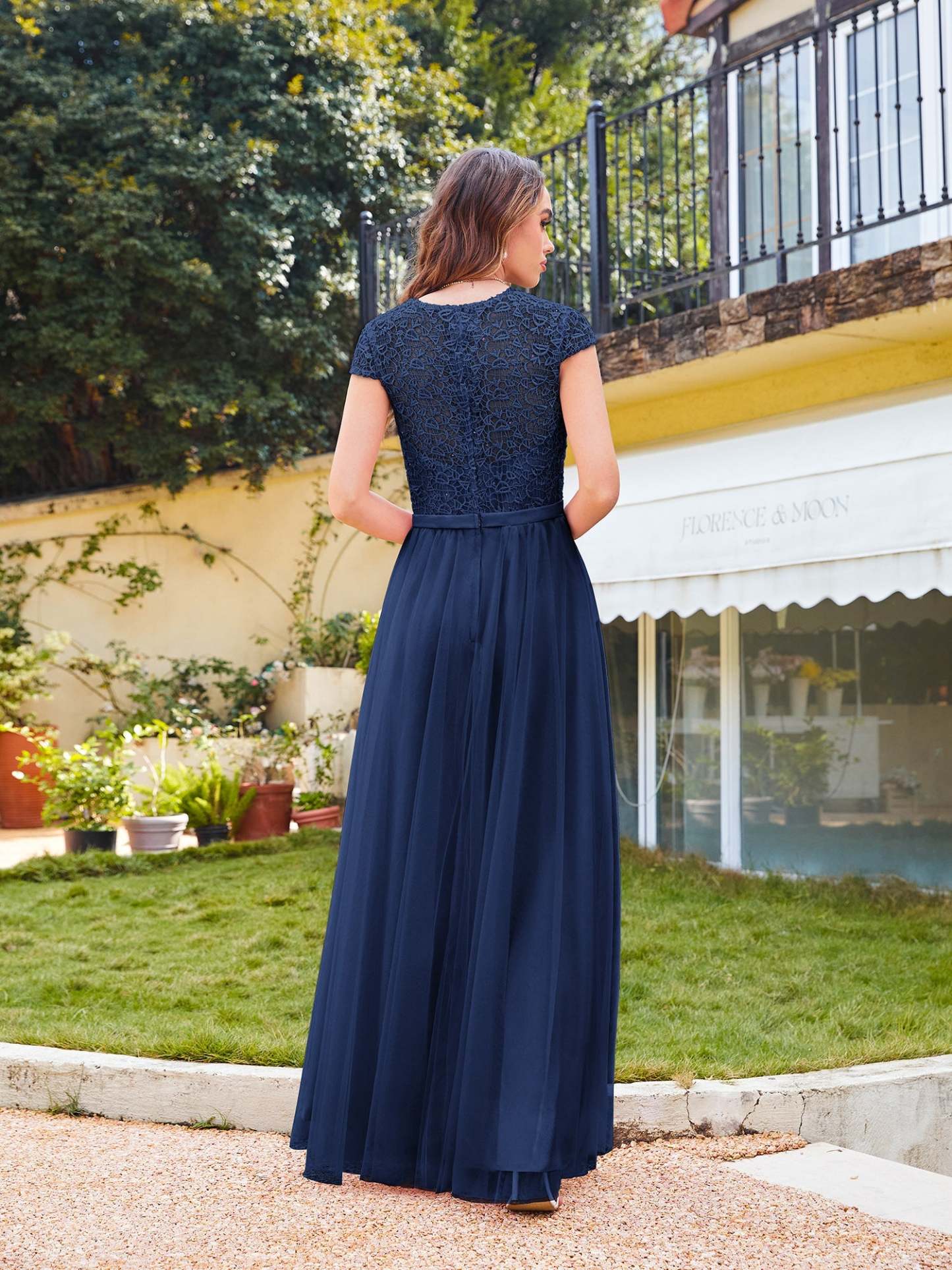 Long A line Scoop Neck Tulle Lace Formal Evening Dresses