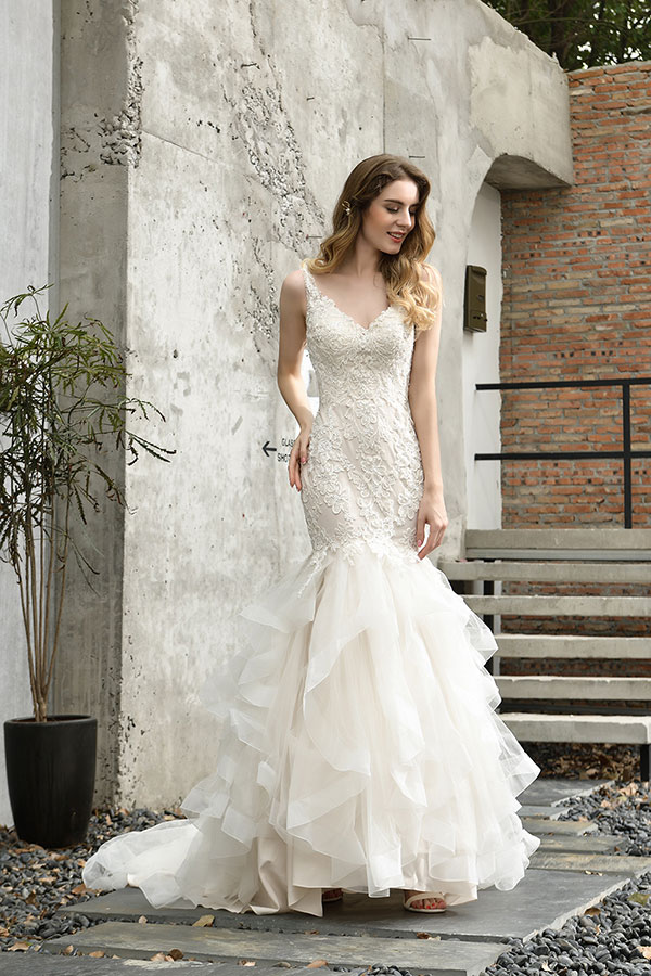 Gorgeous Long Sweetheart Appliques Lace Mermaid Wedding Dress