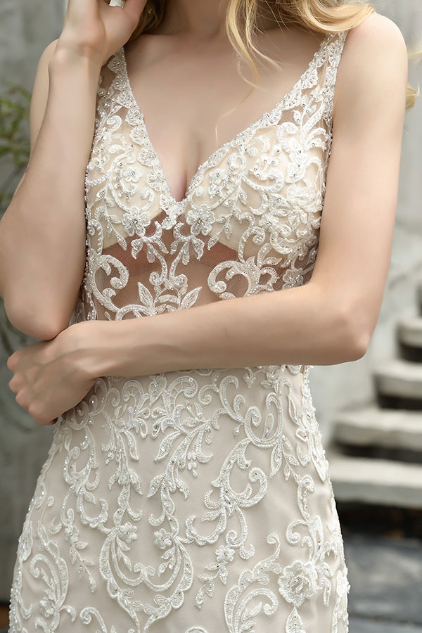 Elegant Long V-neck Appliques Lace Mermaid Wedding Dress