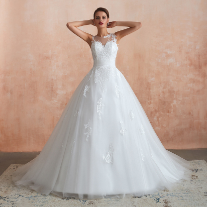 Long Ball Gown Appliques Lace Tulle Wedding Dress