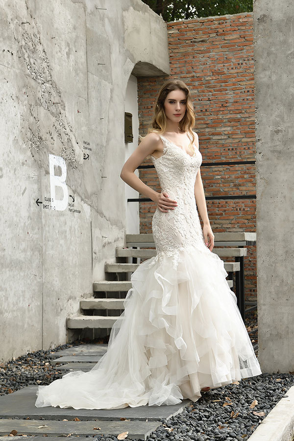 Gorgeous Long Sweetheart Appliques Lace Mermaid Wedding Dress
