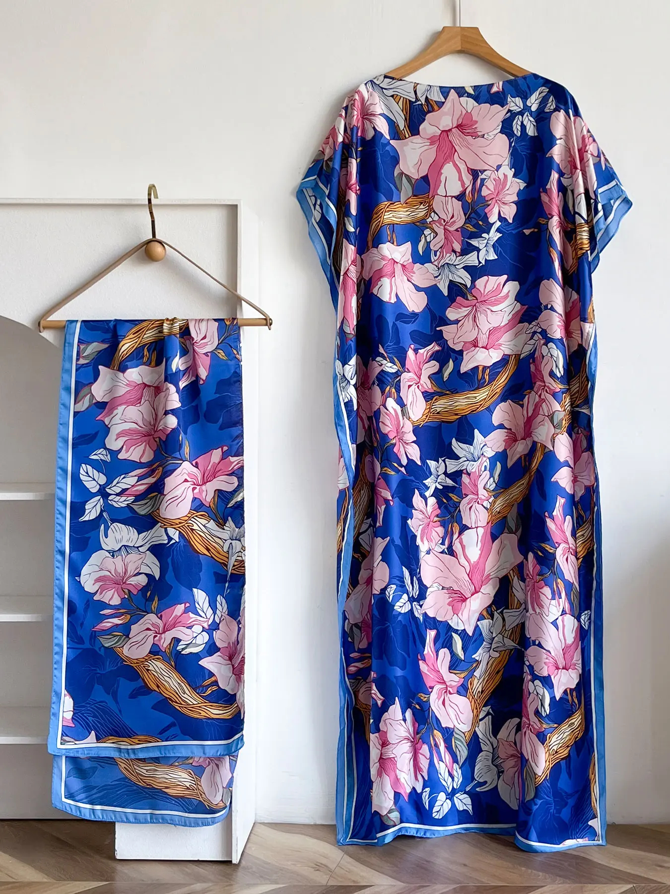 Women's Floral Print Lightweight Long Dress & Scarf Piece Set Outfit, Boho Casual Wear Shawl Dress & Scarf Set for Beach Vacation Holiday, Ladies Clothes for All Seasons