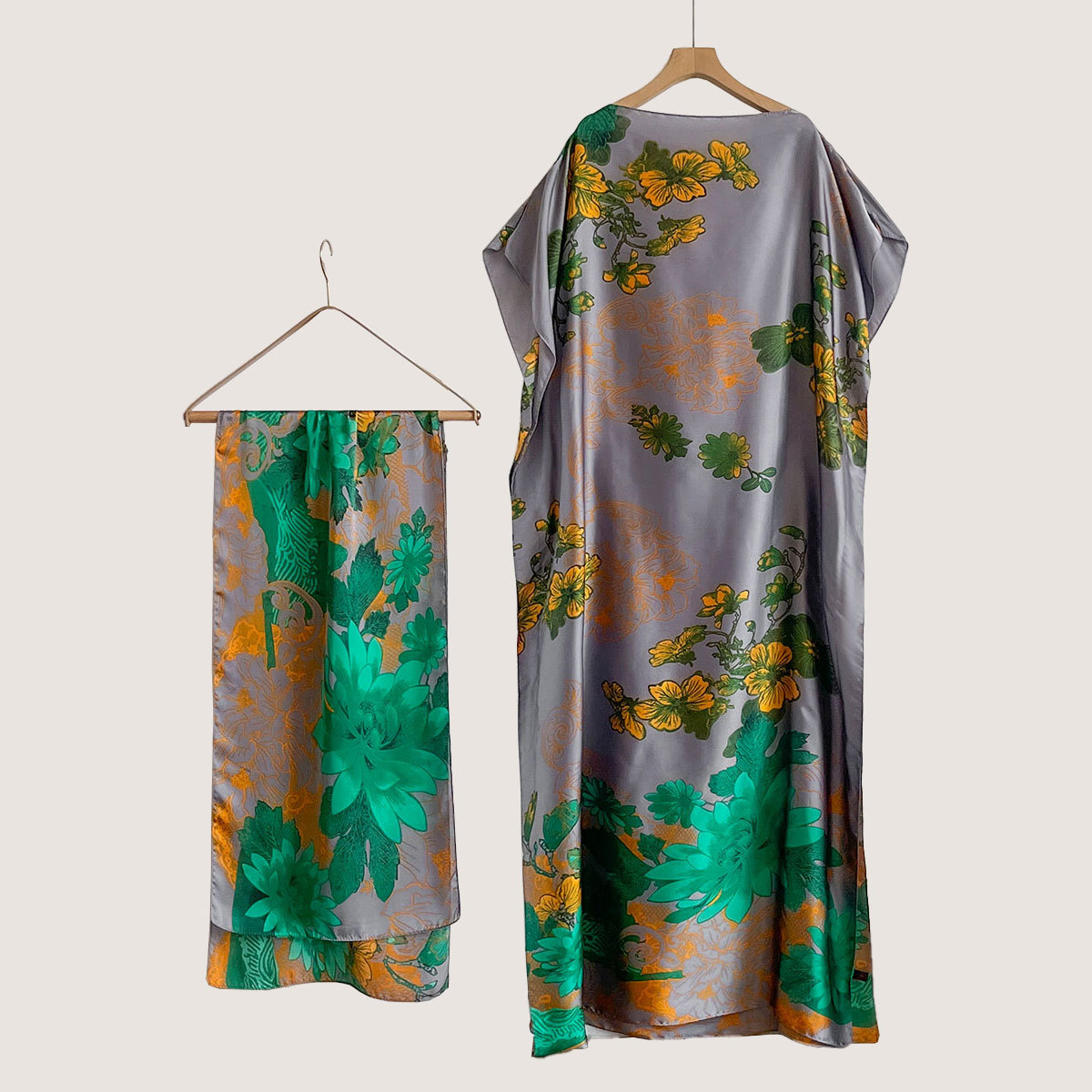 Women's Peacock Print Cape Shawl & Scarf Set, Elegant Beach Cover-Up For Holiday Vacation, Swimsuit Cover Up