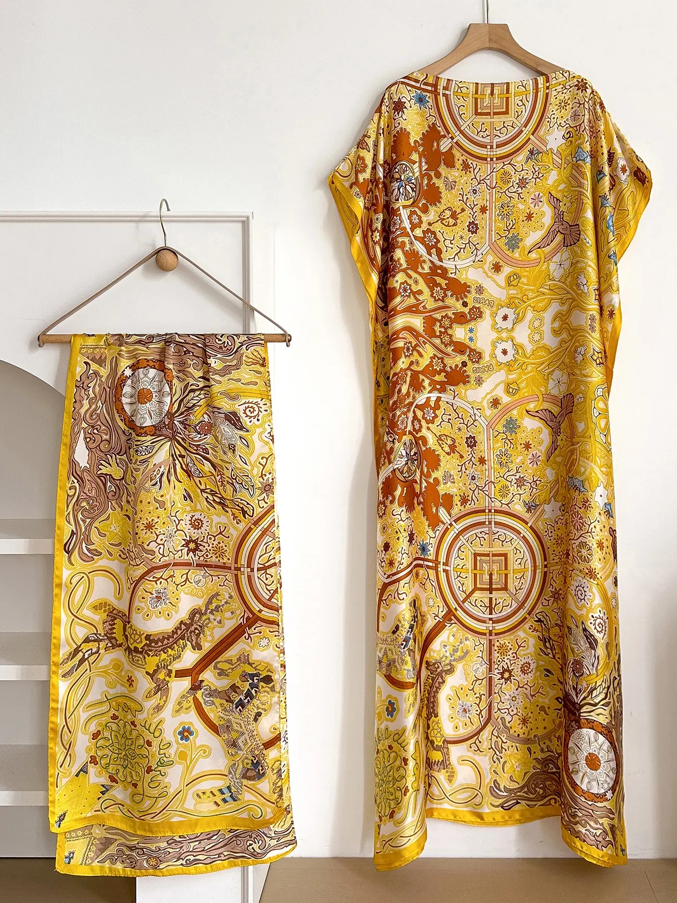 Women's Floral Print Lightweight Long Dress & Scarf Piece Set Outfit, Boho Casual Wear Shawl Dress & Scarf Set for Beach Vacation Holiday, Ladies Clothes for All Seasons