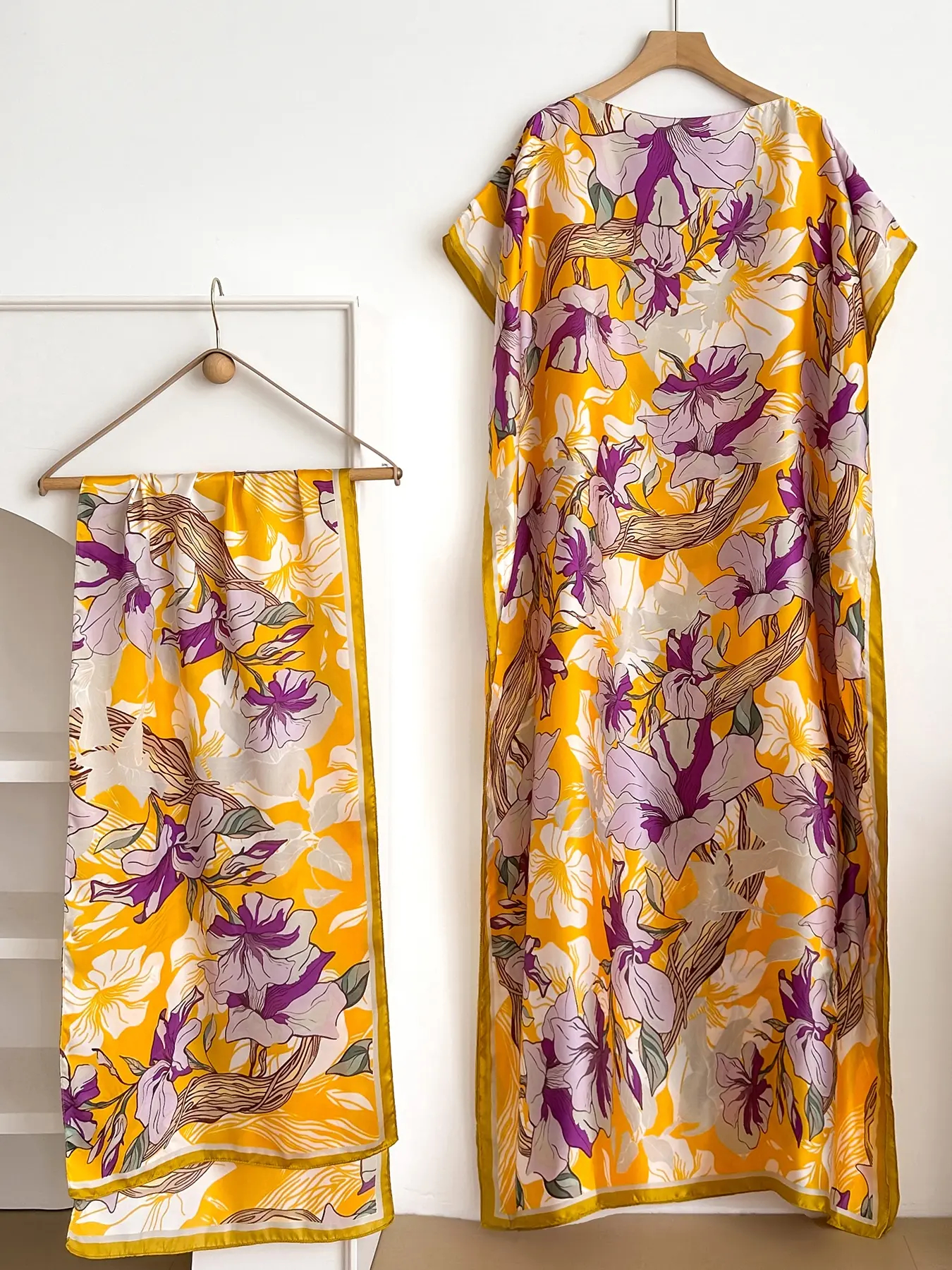 Women's Floral Print Lightweight Long Dress & Scarf Piece Set Outfit, Boho Casual Wear Shawl Dress & Scarf Set for Beach Vacation Holiday, Ladies Clothes for All Seasons