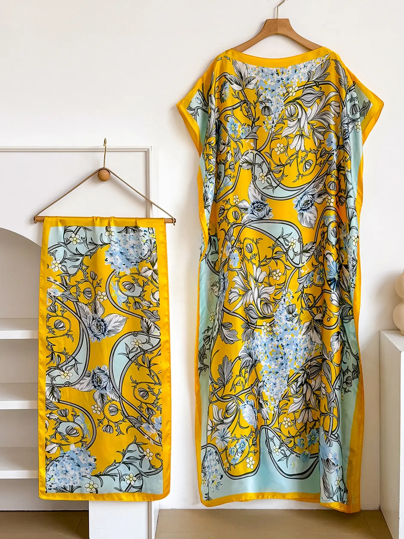 Women's Floral Print Lightweight Long Dress & Scarf Piece Set Outfit, Boho Casual Wear Shawl Dress & Scarf Set for Beach Vacation Holiday, Ladies Clothes for All Seasons