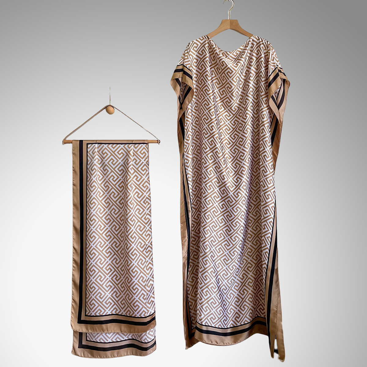 Women's Peacock Print Cape Shawl & Scarf Set, Elegant Beach Cover-Up For Holiday Vacation, Swimsuit Cover Up