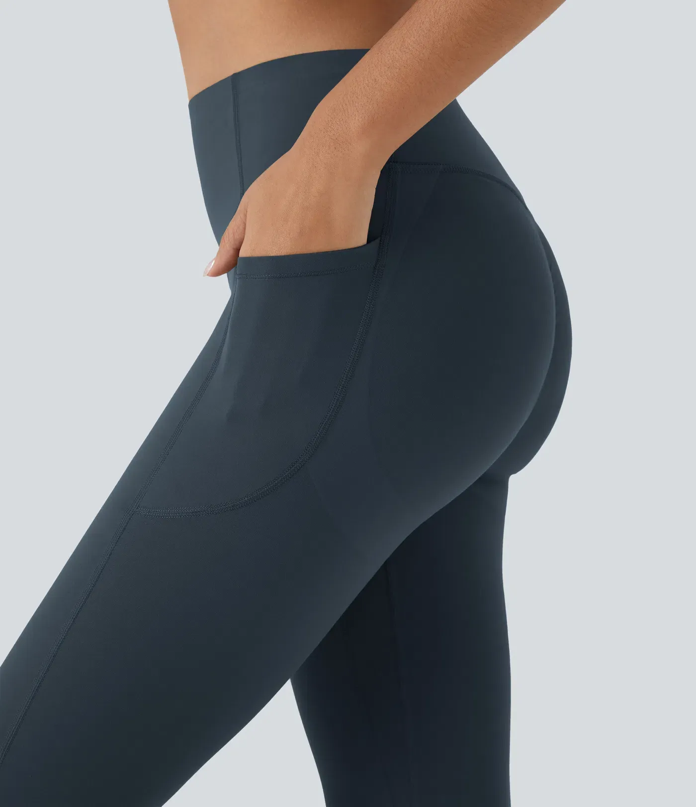 High Waisted Scrunch Butt Lifting Tummy Control Pocket Shaping Capri Training Leggings