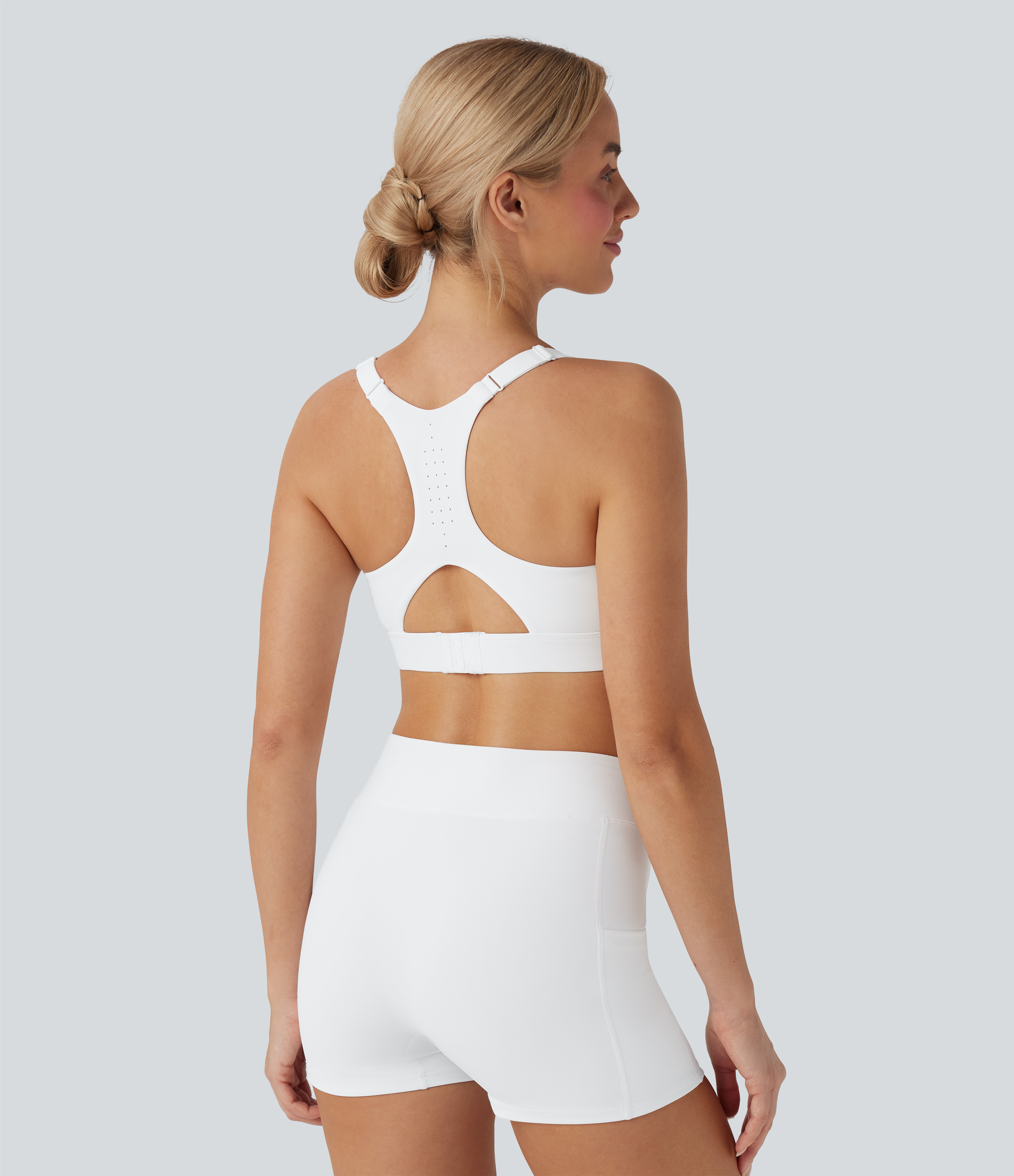 Medium Support Molded Cups Perforated Adjustable Hook Quick Dry Training Sports Bra  D-F Cups