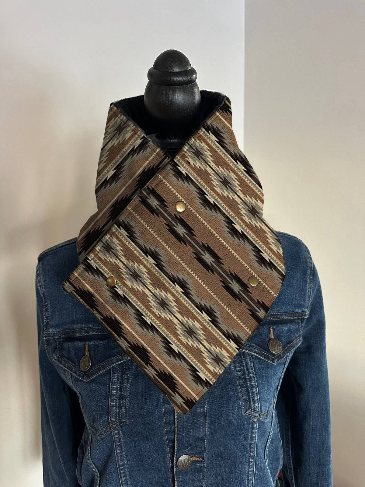 Western Stripe Print Aztec Warm Neck Hood