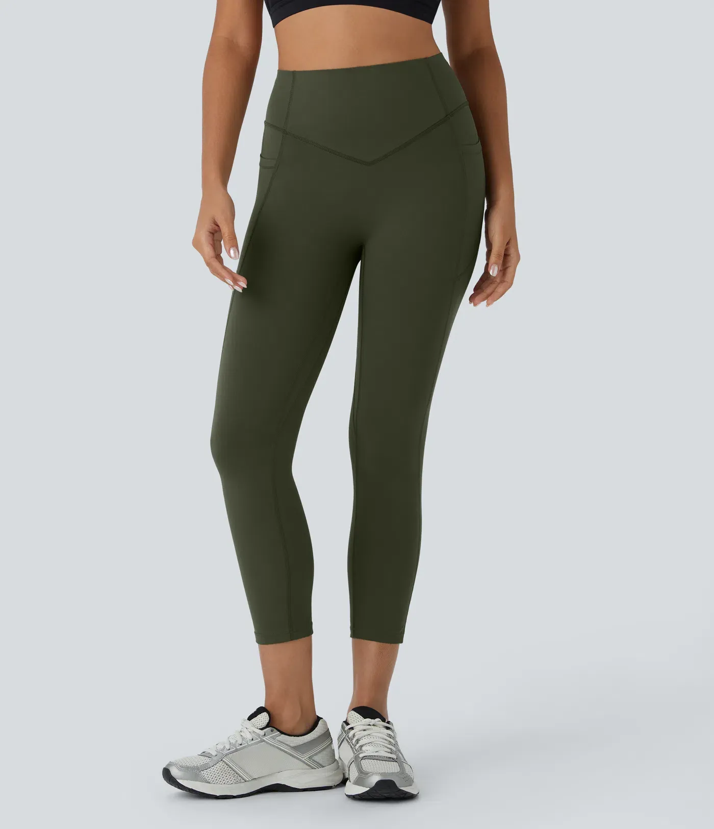 High Waisted Scrunch Butt Lifting Tummy Control Pocket Shaping Capri Training Leggings