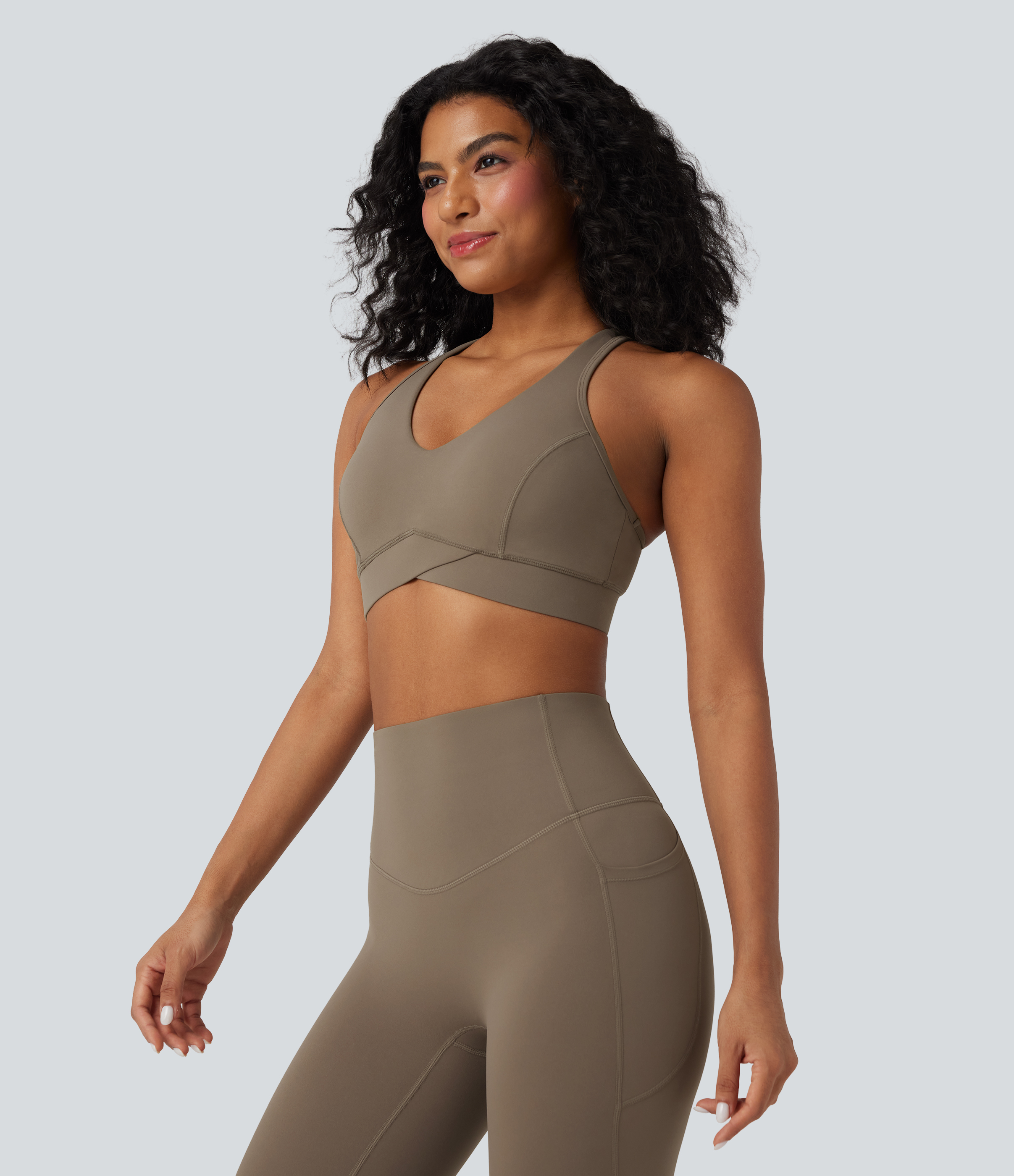 Halara UltraSculpt™ Medium Support V Neck Racerback Training Sports Bra