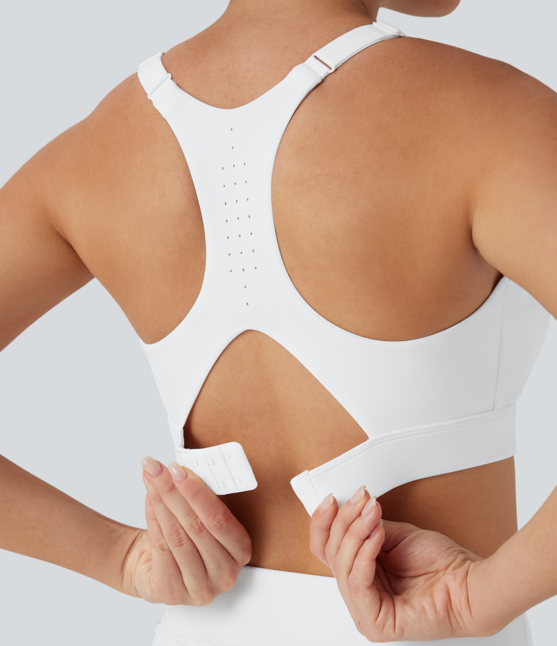 Medium Support Molded Cups Perforated Adjustable Hook Quick Dry Training Sports Bra  D-F Cups