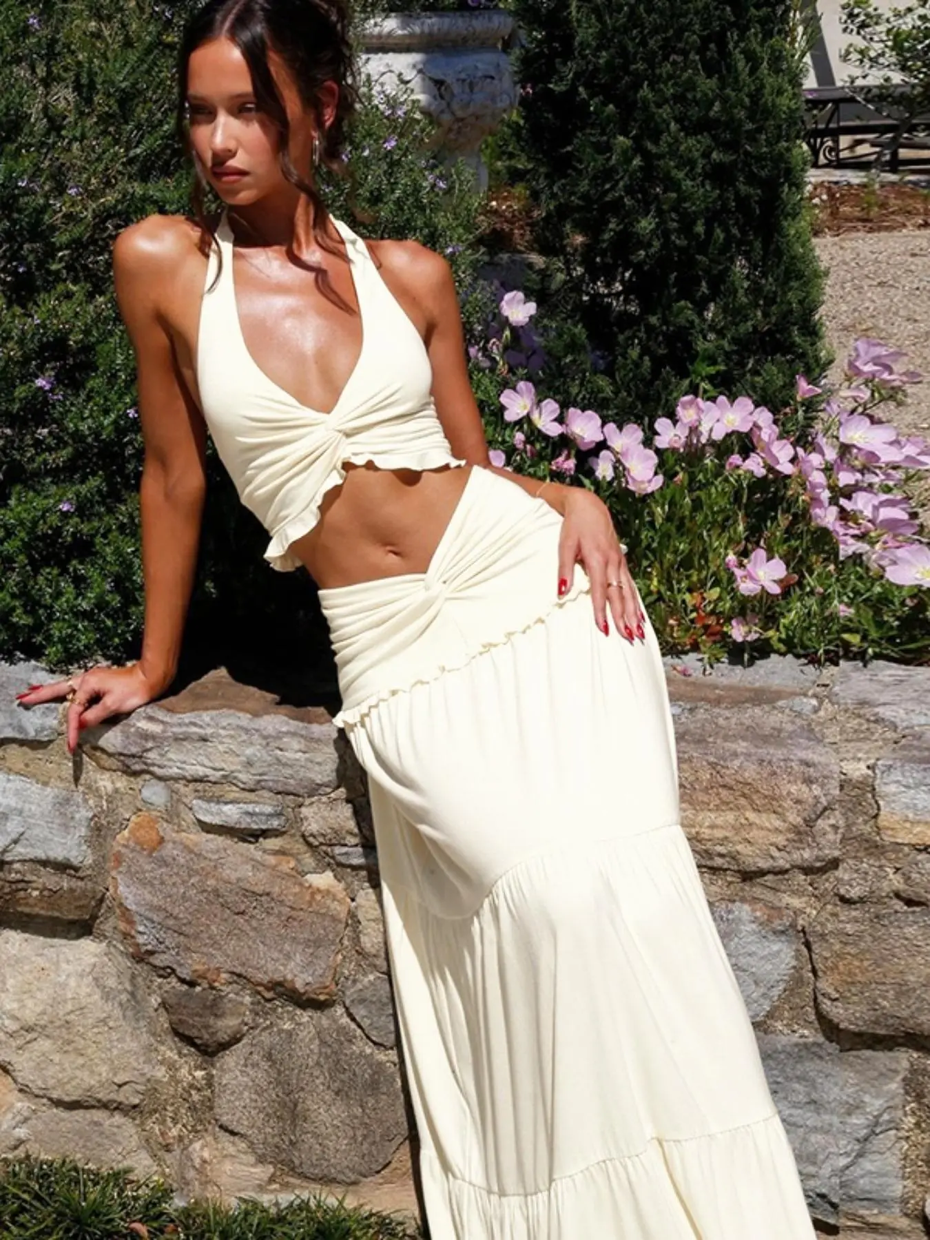 Women's Solid Color Plunge Neck Crop Top & Ruched Skirt Two-piece Set, Matching Clothing Set, Sleeveless Halter Neck Top & Bodycon Skirt, Ladies Summer Clothes for Party and Holiday, Summer Beachwear Set, Summer Sets, Going Out Sets, Womenswear