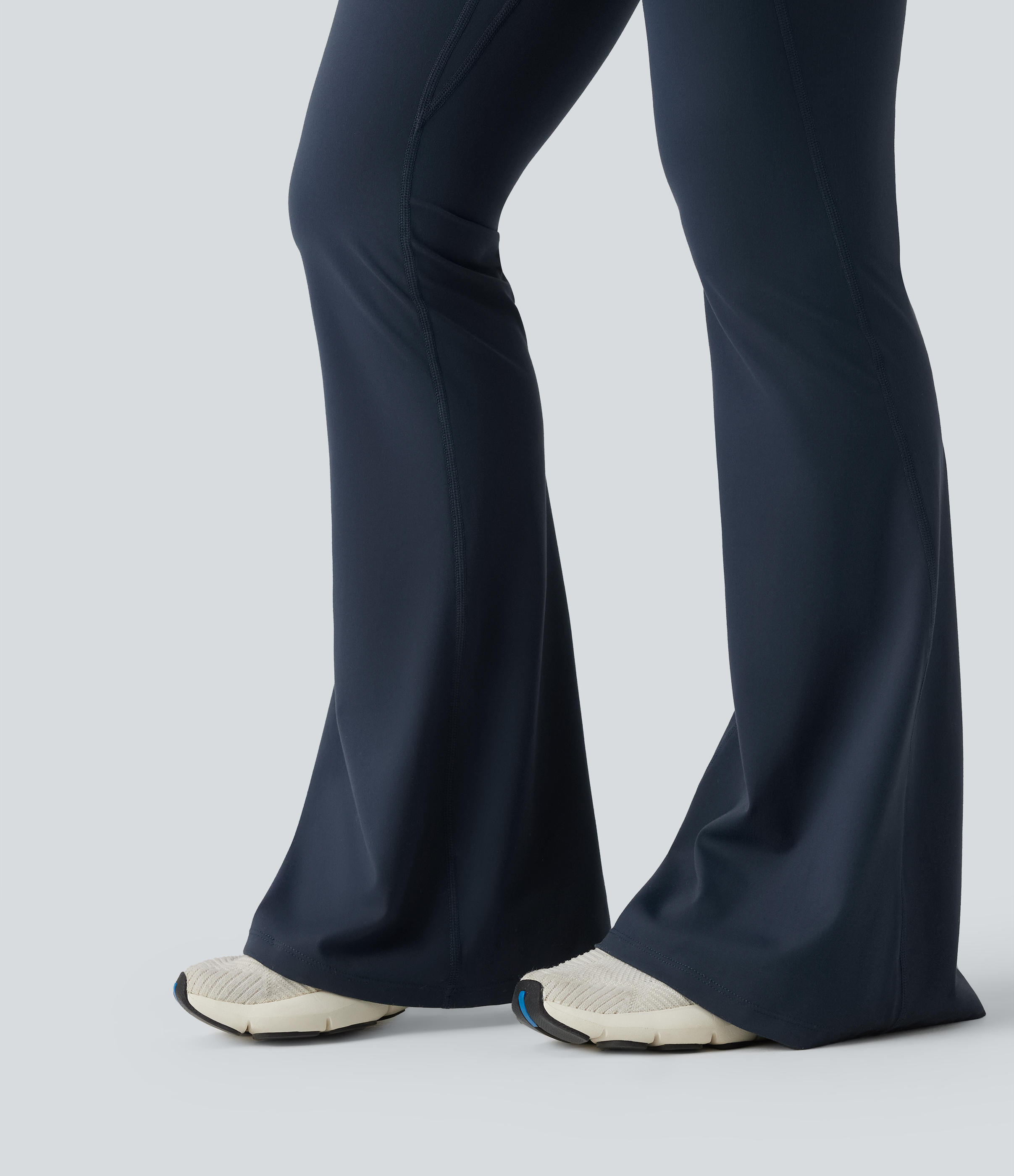 High Waisted Scrunch Butt Lifting Tummy Control Shaping Yoga Flare Leggings with Pockets