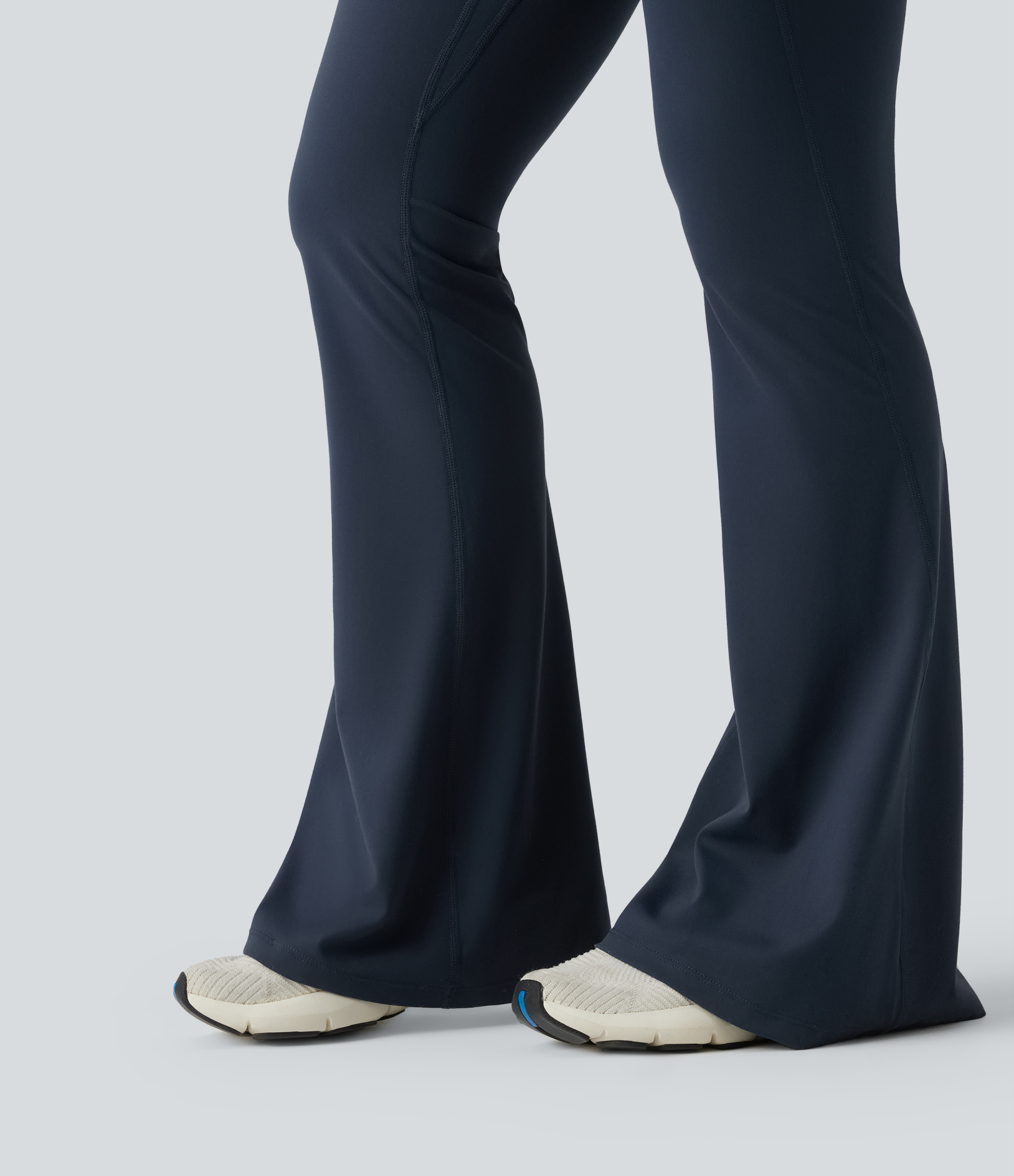 High Waisted Scrunch Butt Lifting Tummy Control Shaping Yoga Flare Leggings with Pockets