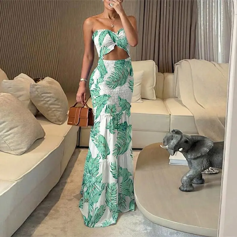 Women's Tropical Floral Print Smocked Maxi Dress Ruched Bandeau Cutout Summer Vacation Dress Elegant Shirred Ruffle Hem Mermaid Beach Dress/Summer Dress/Seaside Vacation Sleeveless Skirt