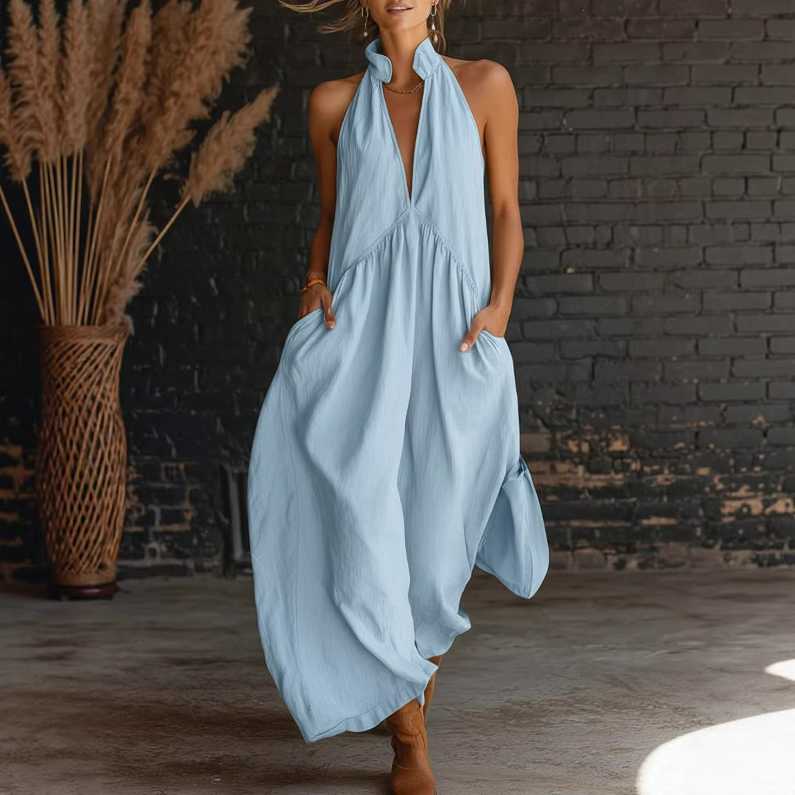 Sleeveless High-Neck Maxi Dress – Elegant Summer Vacation Dress