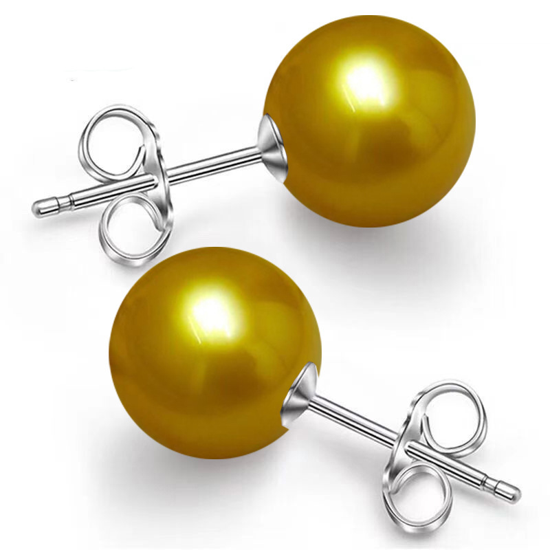 Timeless Pearl Stud Earrings