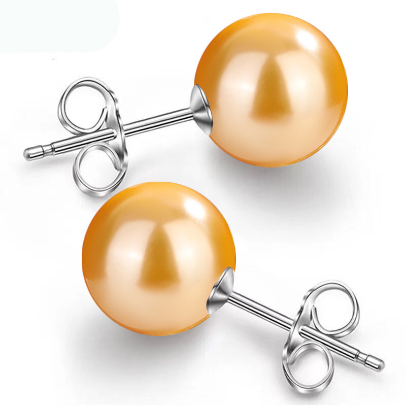 Timeless Pearl Stud Earrings