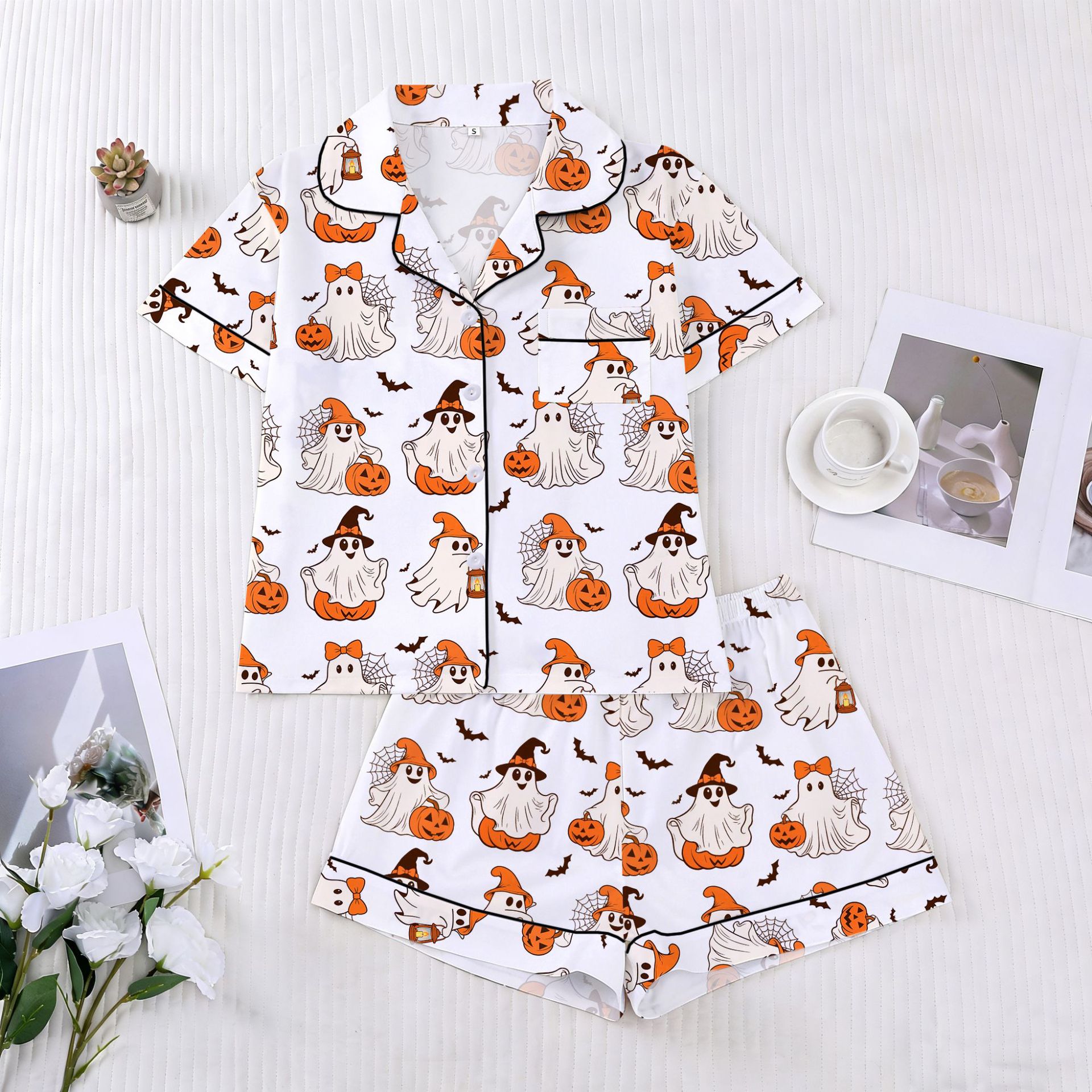 【Halloween】 Women's Halloween Cartoon Print Pajama Set, Cute Funny Sleepwear, Loungewear, 2-Piece Short Sleeve, Fitted, Above the Knee, All Seasons Gift, Top