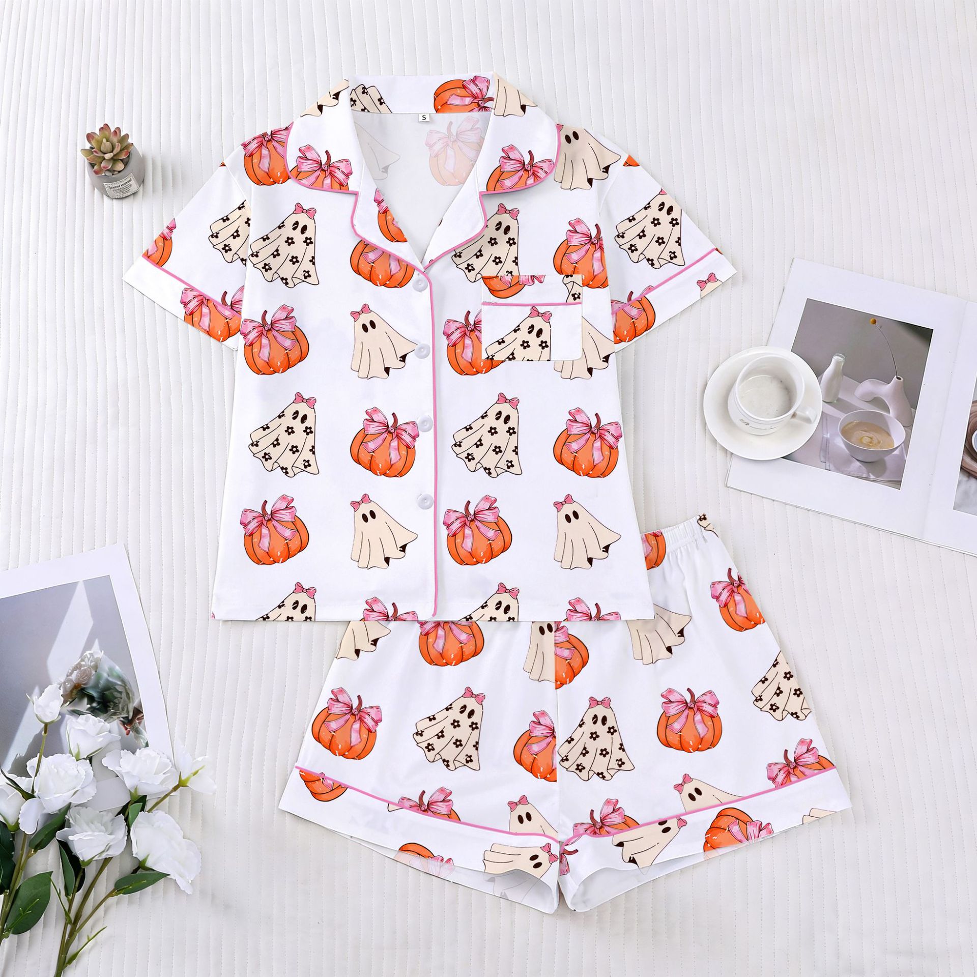 【Halloween】 Women's Halloween Cartoon Print Pajama Set, Cute Funny Sleepwear, Loungewear, 2-Piece Short Sleeve, Fitted, Above the Knee, All Seasons Gift, Top