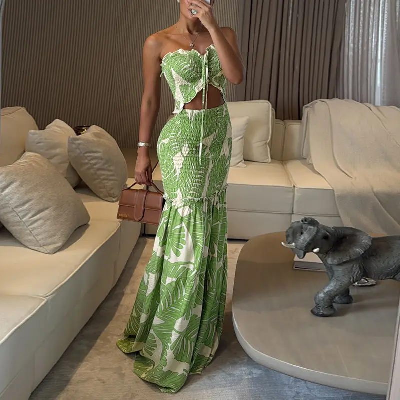 Women's Tropical Floral Print Smocked Maxi Dress Ruched Bandeau Cutout Summer Vacation Dress Elegant Shirred Ruffle Hem Mermaid Beach Dress/Summer Dress/Seaside Vacation Sleeveless Skirt