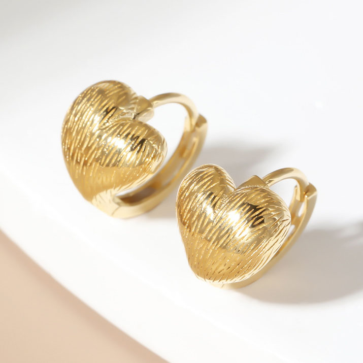 Brushed Heart Earrings 925 Sterling Silver | 18K Gold Plated 