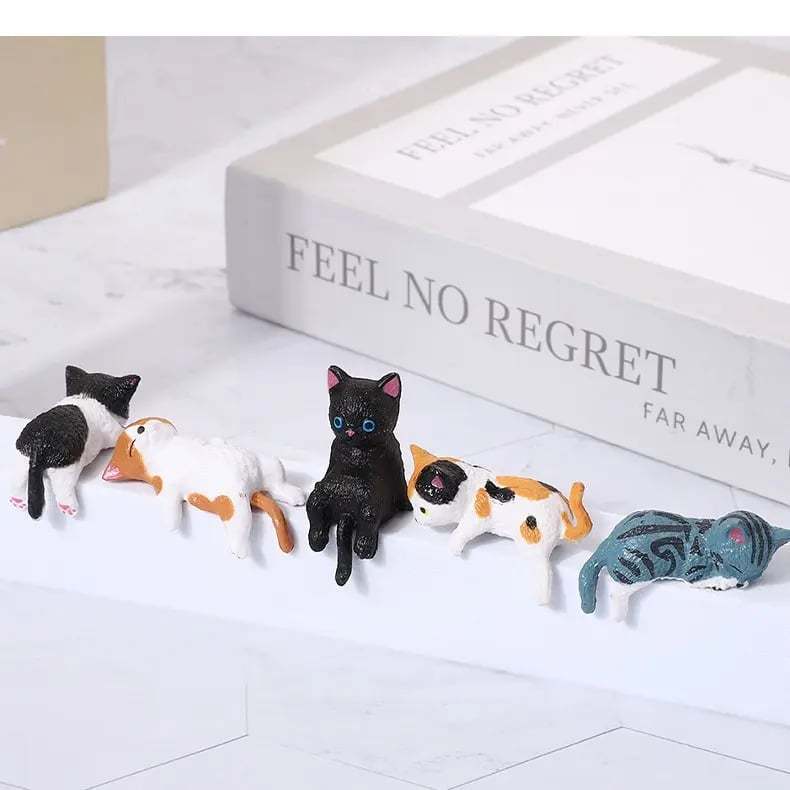 LAST DAY 49% OFF Hand-Painted Mini Cat Desk Figurines �C Set of 5 Cute Cartoon Kitty Companions
