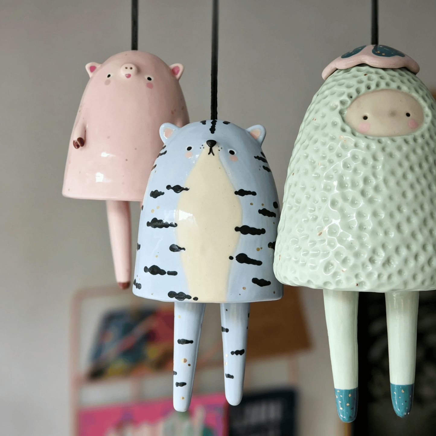 🎁🎉Only $27.99 This Week🌟🐶Hand-painted wind chime featuring cute animals🎐