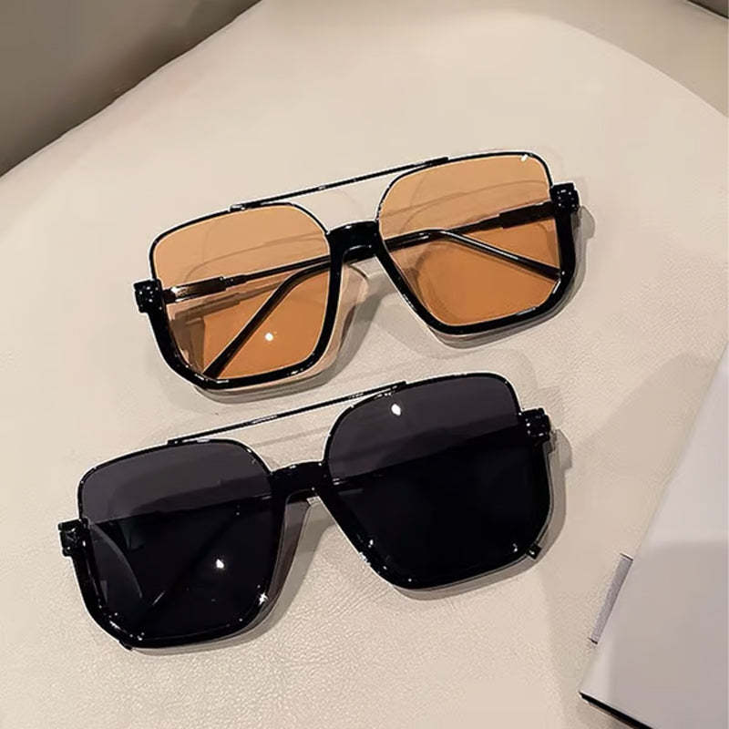 Fashionable Lightweight Tinted Lens Sunglasses