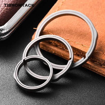 Titanium Keychain 3-Piece Set, Lightweight Heavy Duty Key Rings, Rust-Proof Key Holder for Keys Organization, Premium Keychain Rings Gift for Men Women