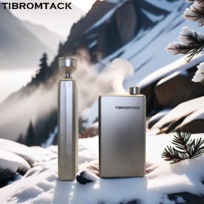 TIBROMTACK Camping Flask Pure Titanium With Funnel,200ml/7 oz Lightweight Portable Wine Pot,Ultralight Camping Picnic Whiskey Wine Alcohol Drinkware for Backpacking Outdoor Picnic (7oz/200ml)