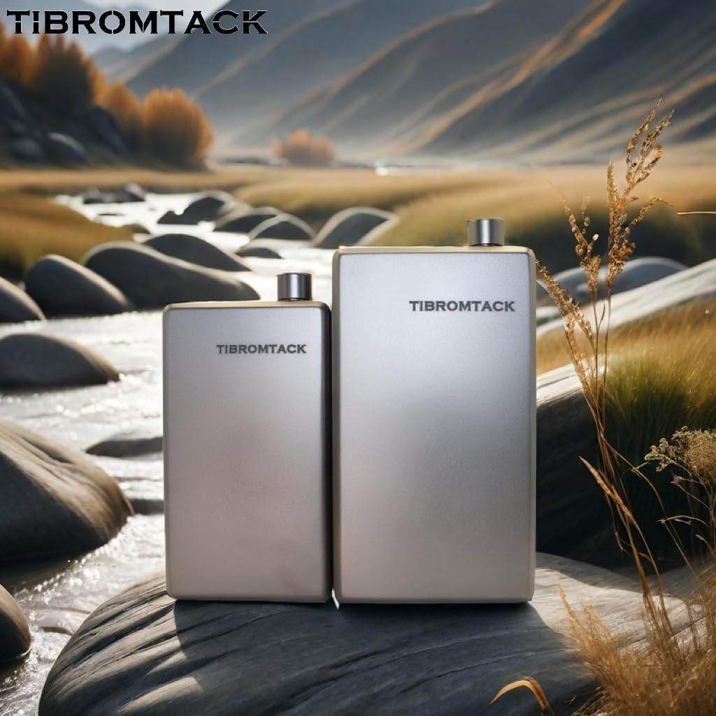 TIBROMTACK Camping Flask Pure Titanium With Funnel,200ml/7 oz Lightweight Portable Wine Pot,Ultralight Camping Picnic Whiskey Wine Alcohol Drinkware for Backpacking Outdoor Picnic (7oz/200ml)