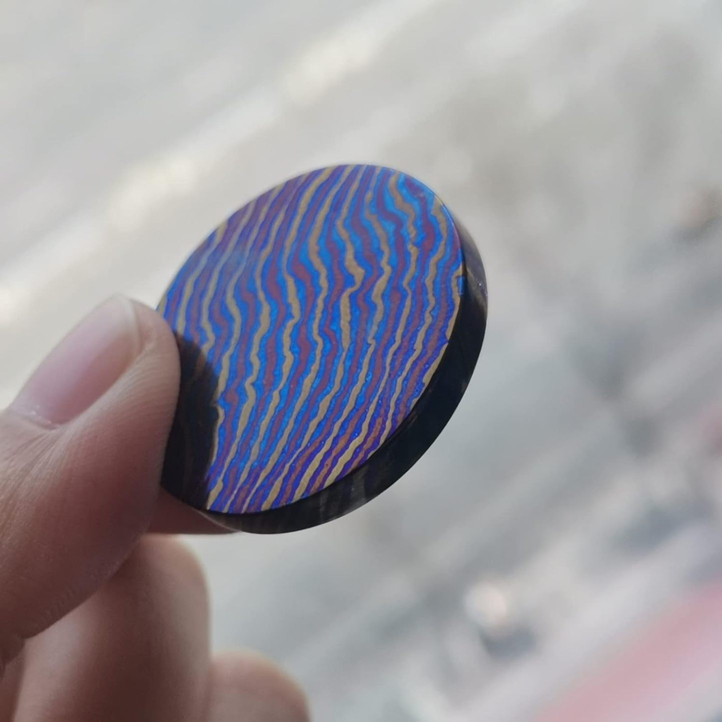 Titanium Damascus EDC Coin, Handmade Timascus Coin, Mokuti for Commemorative Collectors, Beautiful Souvenir, Novelty Piece, Odds and Ends, Handicrafts, Niche Decorations, Pendant Gifts
