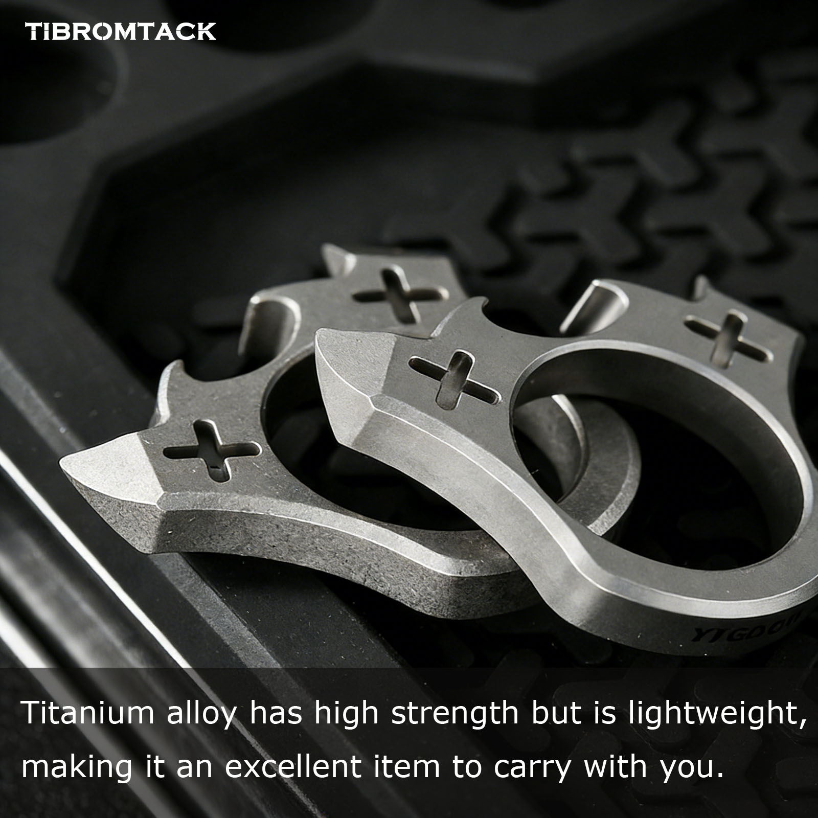 Titanium EDC Bottle Opener Keychain, Ultra-Light 0.56oz Portable Knuckle Duster Design, Heavy-Duty Pry Bar for Various Bottle Caps, Corrosion-Resistant Daily Carry Tool