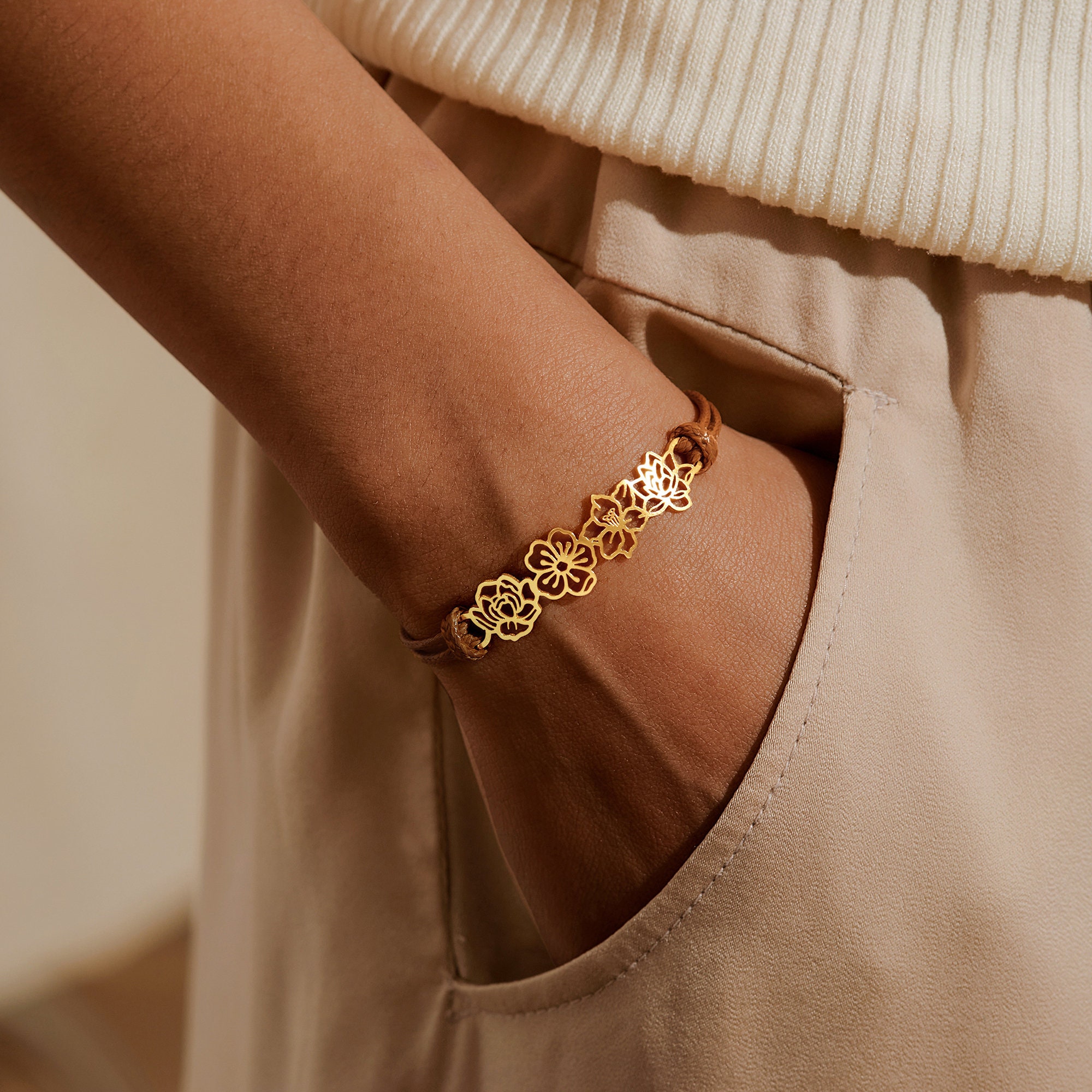 Personalized Mother's Day Dainty Adjustable Birth Flowers Family Jewelry | GC048