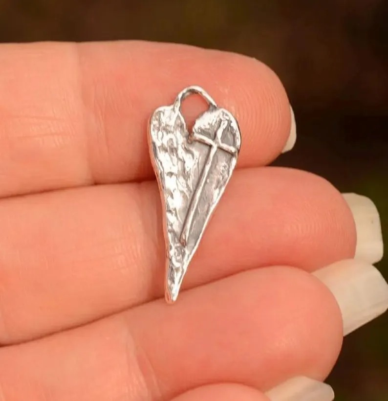 ️100% Handmade Silver Cross Healing Heart