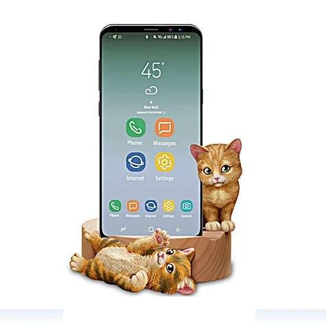 Cat-Themed Accessories Inspired