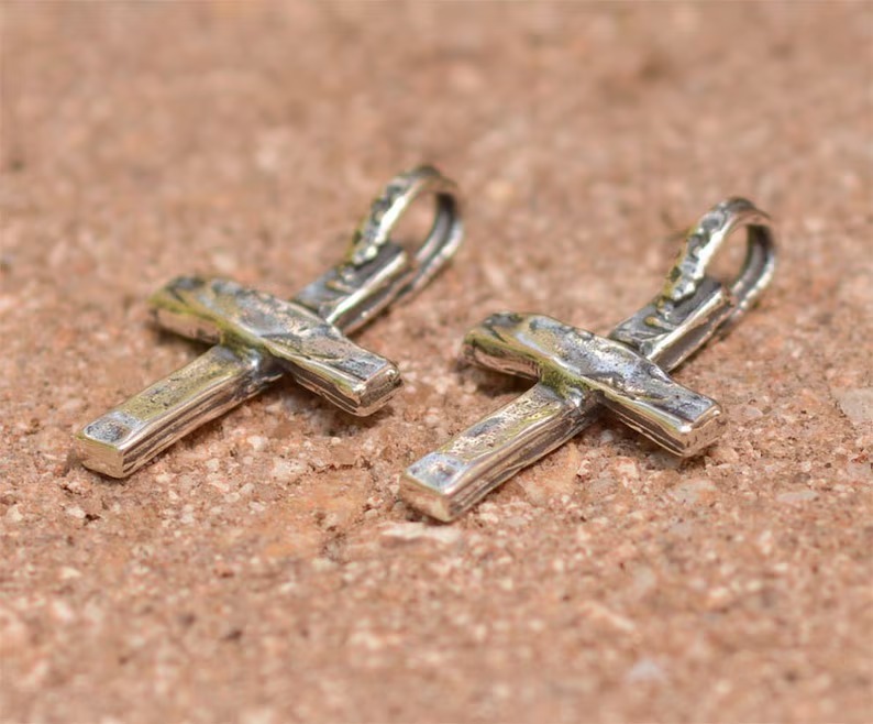 ️100% Handmade Silver Cross Healing Heart