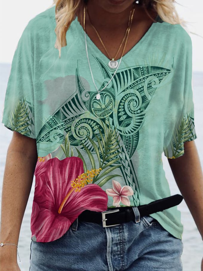 Women's Manta Ray Maui Hibiscus Hahalua Print V-Neck T-Shirt