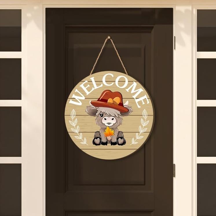 ⏰35 PCS Interchangeable Highland Cow Welcome Sign with Seasonal Magnet Detachable Hats Accessories