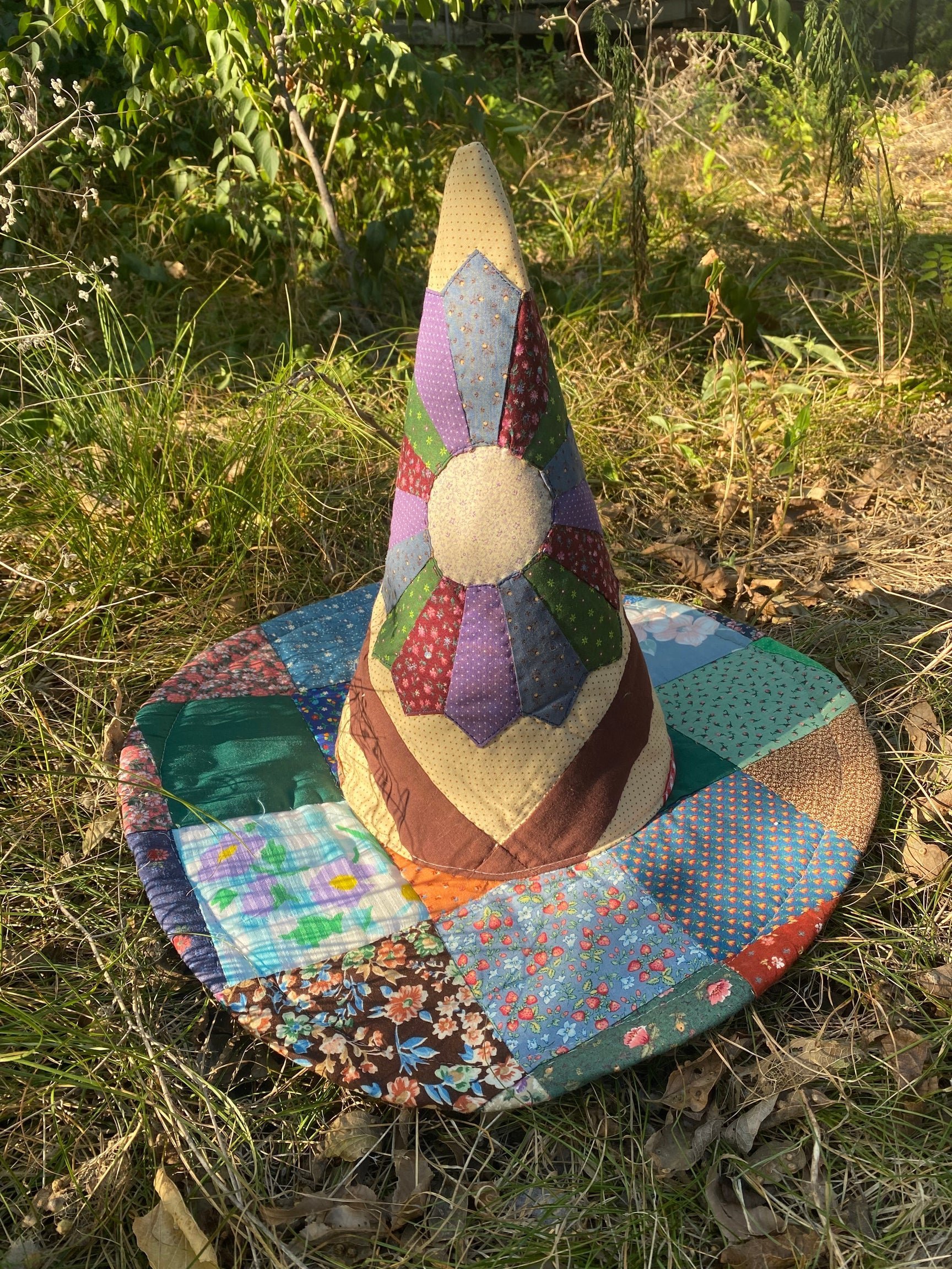 🔥Last Day 49% OFF - Handcrafted Quilted Witch Hat – Unique Folk Art for Halloween & Vintage Looks