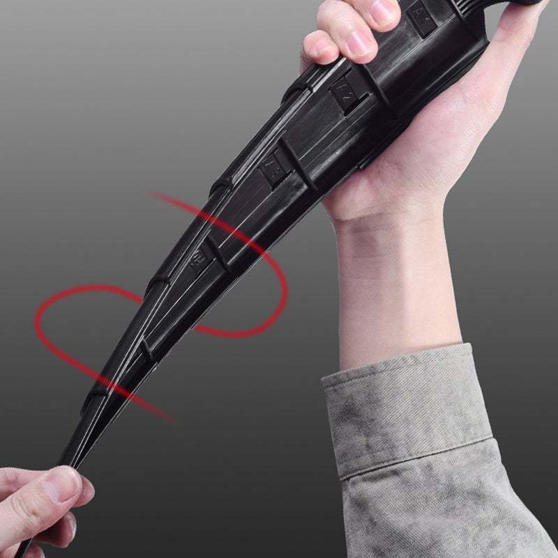 Retractable and adjustable bicycle mudguard set