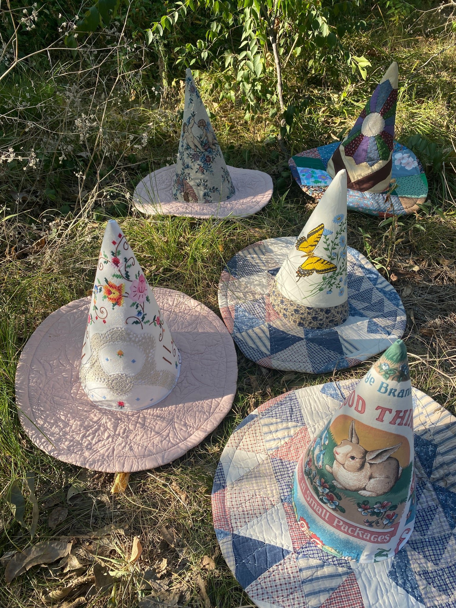 🔥Last Day 49% OFF - Handcrafted Quilted Witch Hat – Unique Folk Art for Halloween & Vintage Looks