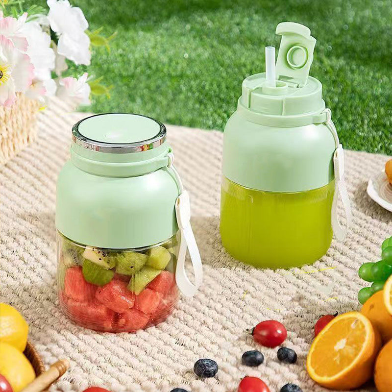 Portable Fruit Juicer Cup