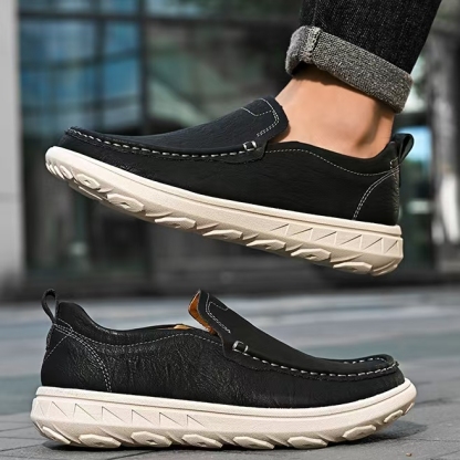 Men's casual shoes