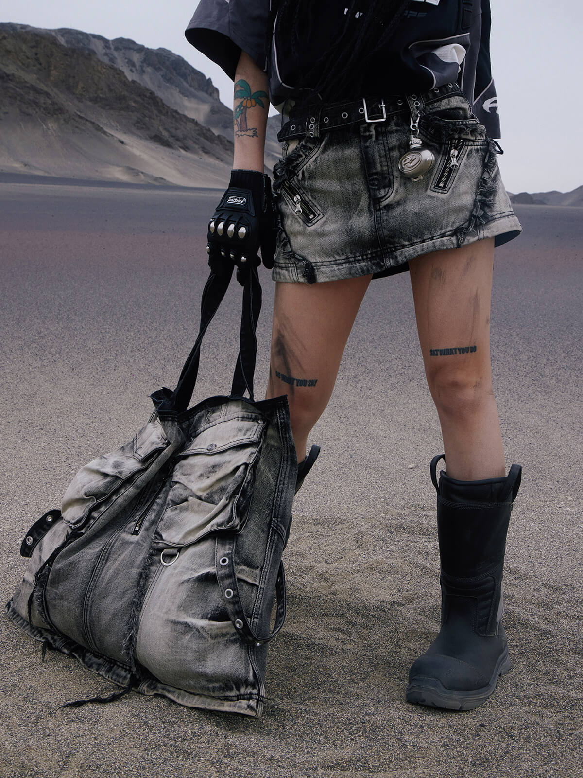 Personsoul Three-Stage Faded Maxi Denim Skirt