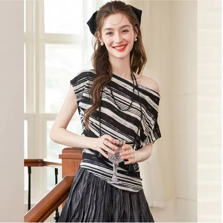 Striped short sleeved shirt