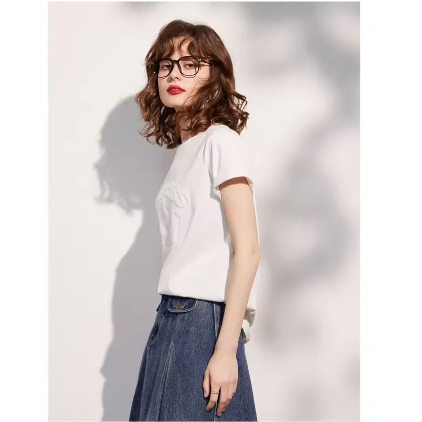 Embroidered short sleeves with letters